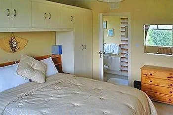 Fern Rock Bed and breakfast 3*