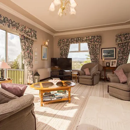 Fern Rock Bed and breakfast 3*